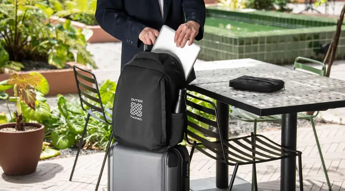 Rucsac cu buzunar lateral, laptop plus sticlă pe lateral